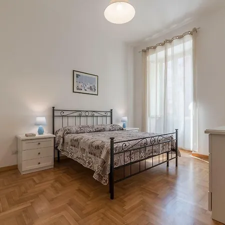 Apartment San Pietro Lovely Flat Rom